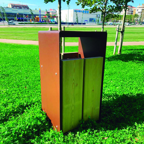 Portarifiuti pubblico - PAPELERA - Playparc - da terra / in metallo / in legno