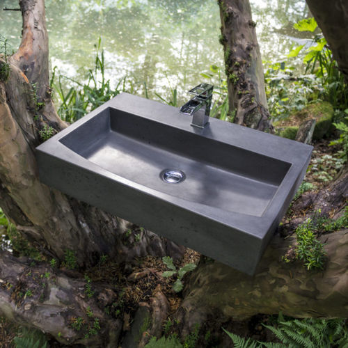 Lavabo sospeso - LABRUM - CRÉER s.r.o. - in calcestruzzo / fatto a mano / rettangolare