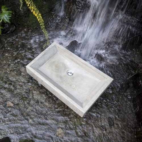 Lavabo da appoggio - VERVO - CRÉER s.r.o. - in calcestruzzo / fatto a mano / rettangolare