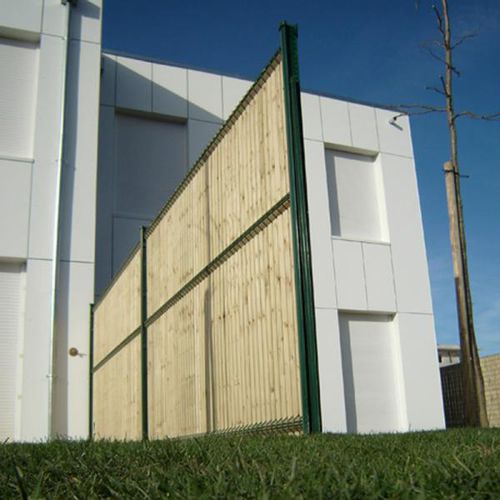 Rete frangivista a pannello - BEKAFOR NYLOFOR COLLFORT - Betafence International - in pino / aspetto legno / modulare