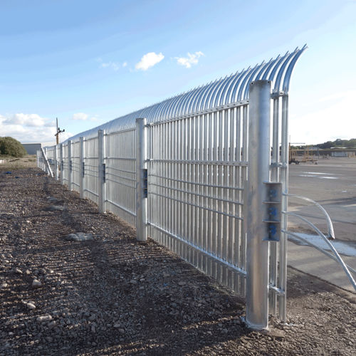 Recinzione a lamelle - BLOKAD PALIFOR - Betafence International - industriale / in acciaio / dritta