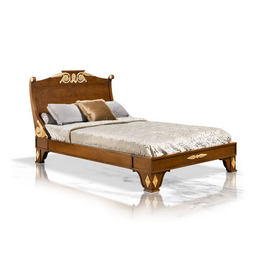 Letto queen size - H1 - Francesco Molon - in stile / con testiera / in legno