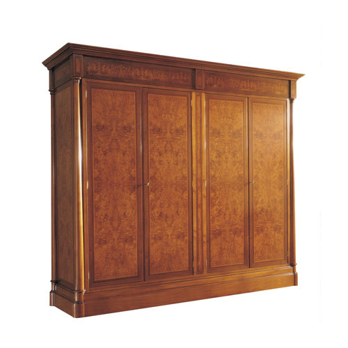 Armadio in stile - I1.01 - Francesco Molon - in legno / con ante battenti