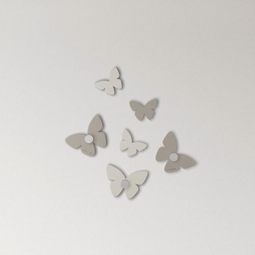 Appendiabiti da parete contemporaneo - Million Butterflies - Calleadesign snc di L. Callea e C - in metallo / in legno / in MDF