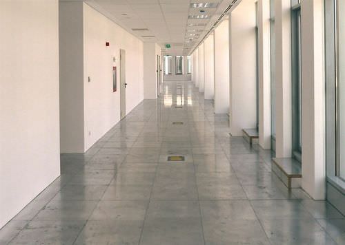 Pavimento sopraelevato in legno - BARE - CBI EUROPE - in solfato di calcio / da interno