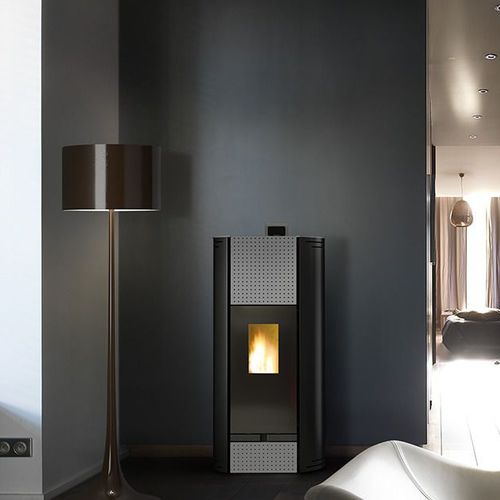 Stufa a pellet - OLZONE 6 - Cheminées de Chazelles - 5 kW...10 kW / contemporanea / in acciaio