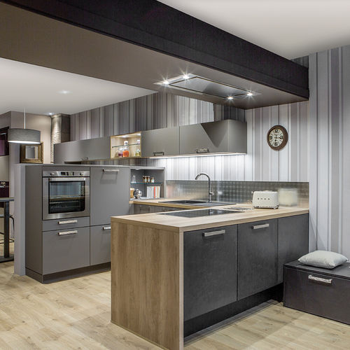 Cucina contemporanea - EMPREINTE PHENIX GRIS LONDRA - PYRAM INDUSTRIES - in calcestruzzo / in Fenix NTM / in laminato