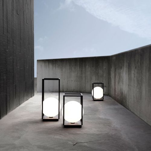 Lampada da pavimento - OONO  - DELTA LIGHT - portatile / in metallo / in vetro