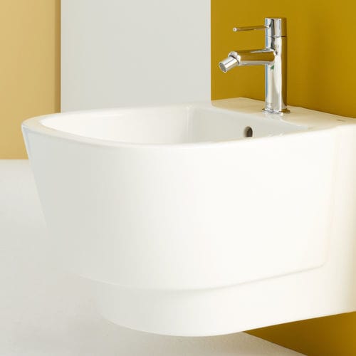 Bidet sospeso - TURA - ROCA - in ceramica