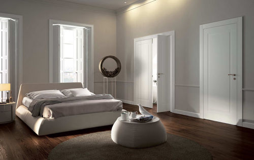 Porta da interno - MIRAQUADRA  - GAROFOLI - in legno / a bilico con asse laterale / senza vetri