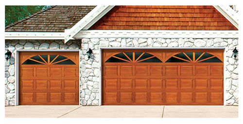 Porta sezionale per garage - 300 SERIES - WAYNE DALTON - in legno / automatica
