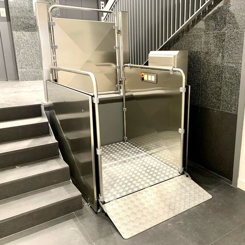 Piattaforma elevatrice per sedia a rotelle - SILVER - VIMEC Srl - per edificio / per uso domestico / da esterno