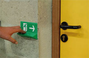 Cartello segnaletico per porta - WATTELEZ - da parete / in plastica / in braille
