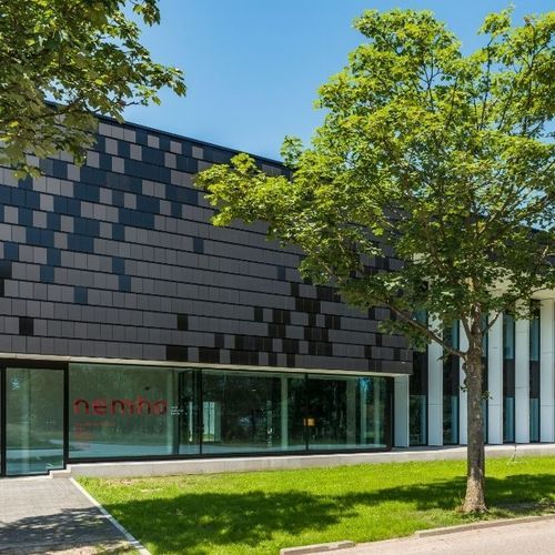 Rivestimento di facciata in pannelli - METEON® LUMEN - TRESPA - in HPL / a incastro / liscio