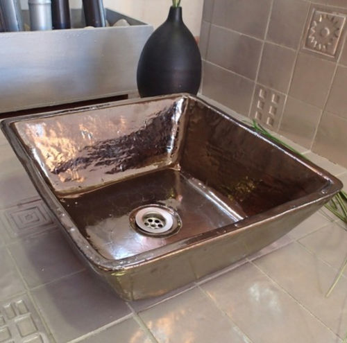 Lavabo da appoggio - CURVEA - TERRES CUITES DE RAUJOLLES - in ceramica / lucido / quadrato