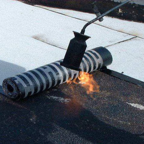 Membrana impermeabilizzante di protezione - ANTIROCK® RSI - SOPREMA - per parcheggio / in rotoli / in bitume SBS