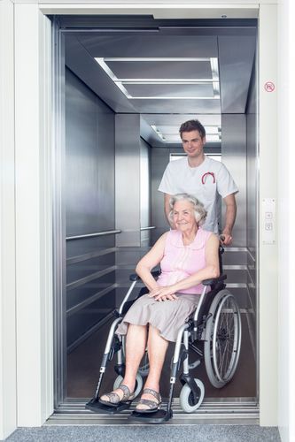 Ascensore elettrico - 2500 - Schindler - idraulico / per ospedale / senza locale macchine
