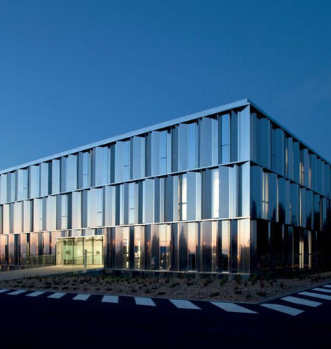 Facciata continua semistrutturale - CONCEPTWALL 86 - Reynaers Aluminium - in alluminio e vetro / acustica / trasparente