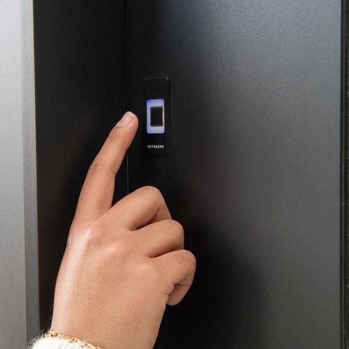 Sistema di controllo accessi centralizzato professionale - Reynaers Aluminium