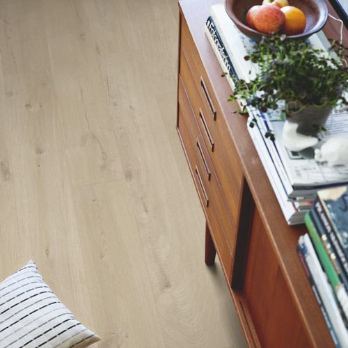 Pavimento in vinile - V2131-40103 - PERGO - per hotel / per negozio / per impianto sportivo