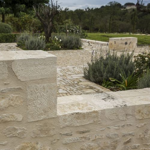 Coprimuro per balaustra - AUBEROCHE BOURIANE - OCCITANIE PIERRES - in pietra