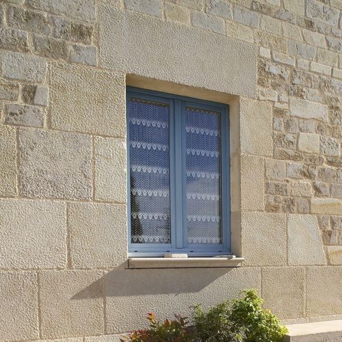 Davanzale in pietra naturale - AUBEROCHE BOURIANE - OCCITANIE PIERRES - per esterni