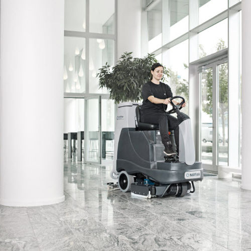 Pulitrice uomo a bordo - NILFISK BR755 - NILFISK - a batteria
