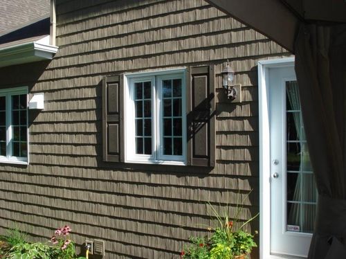 Rivestimento di facciata a scandola - NOVISHAKE™ RS - NOVIK - polimerico / con scanalature / aspetto legno