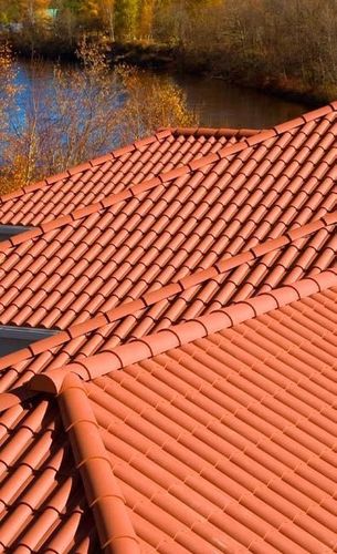 Pannello per coperture polimerico - NOVICLAY® - NOVIK - aspetto tegola / a tenuta stagna / con pannelli con protezione UV