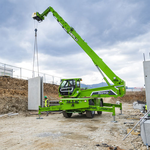 Movimentatore telescopico di carico - Roto 70.28 - MERLO - per movimentazione / di sollevamento / per cantiere