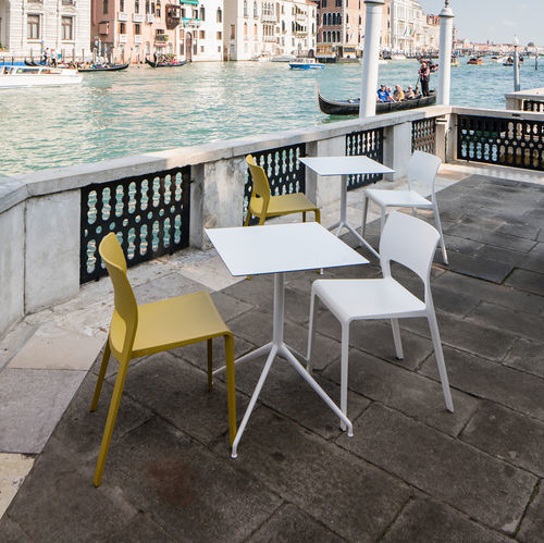 Tavolo da bistrot contemporaneo - YOP - Arper - in HPL / in rovere / in melaminico