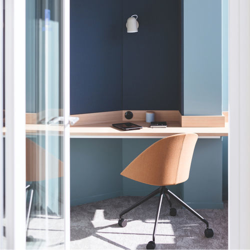 Sedia da ufficio contemporanea - 2219 - Arper - da interno / in pelle / tessuto spalmato
