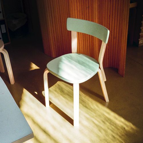Sedia contemporanea - 69 - Artek - da interno / in pelle / in betulla