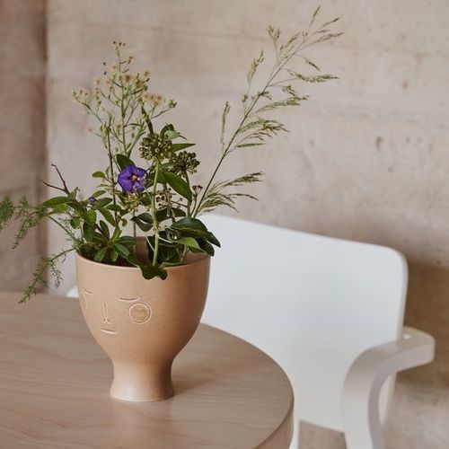 Vaso contemporaneo - MIDSUMMER DREAM - Artek - in ceramica / fatto a mano / beige