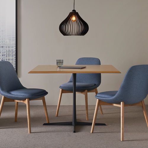Tavolo contemporaneo - VUE - BERNHARD design - in alluminio lucido / in acero / in rovere