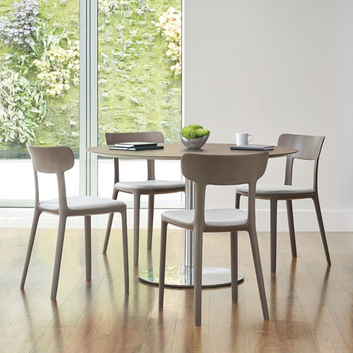 Sedia da pranzo contemporanea - QUEUE - BERNHARD design - da interno / in polipropilene / impilabile