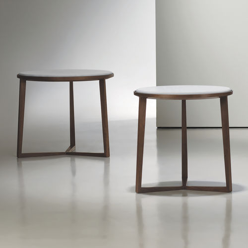 Tavolo d'appoggio contemporaneo - CURIO - BERNHARD design - in noce / in acero / in vetro