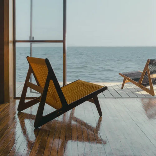 Poltrona contemporanea - MR01  - GUBI - in tessuto / in legno / in poliestere