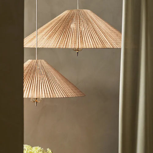 Lampada a sospensione - 1972 - GUBI - in ottone / in tessuto / contemporanea