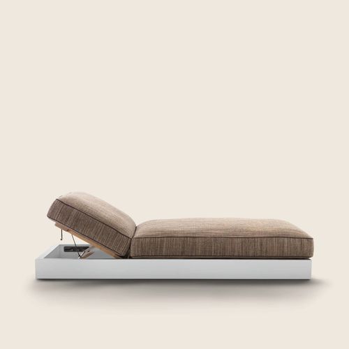 Dormeuse contemporanea - FREEPORT - FLEXFORM - idrorepellente / in alluminio / con supporto in alluminio