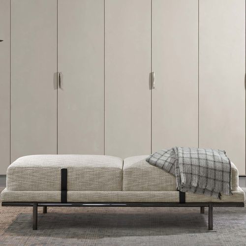 Divanetto imbottito contemporaneo - NEW BOND - Flou - in tessuto / in pelle / con supporto in metallo