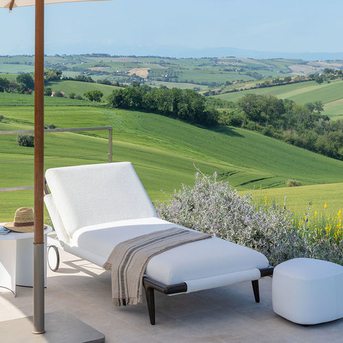 Lettino prendisole contemporaneo - GAUDÌ - Flou - in tessuto / in alluminio / con schienale regolabile