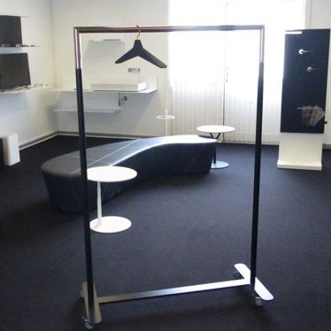 Appendiabiti contemporaneo - U6003 - Frost Design - acciaio / con rotelle
