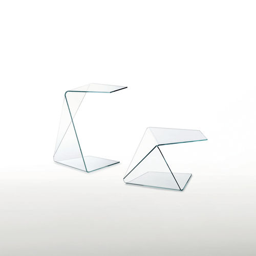 Tavolo d'appoggio contemporaneo - HAROLD AND MAUDE - GLAS ITALIA - in vetro / trapezoidale / per uso residenziale