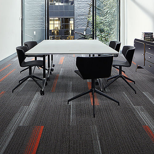 Moquette a quadrotte - OFF LINE - Interface - tufted / bouclé / strutturata