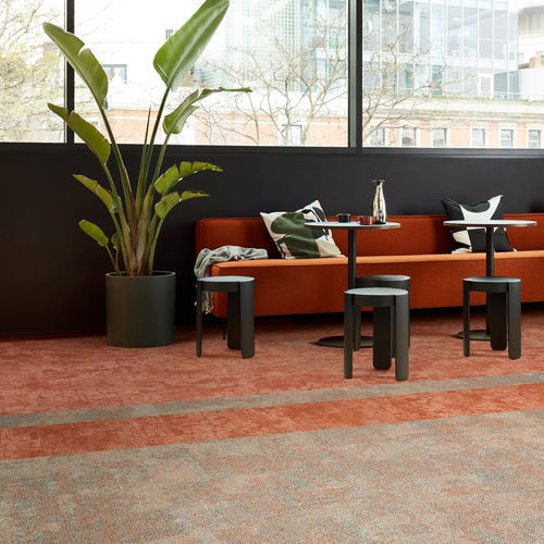 Moquette a quadrotte - ESCARPMENT  - Interface - tufted / bouclé / strutturata