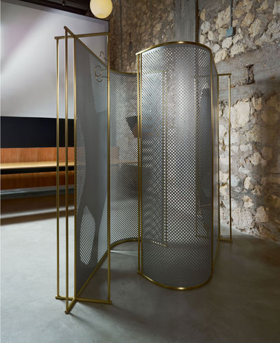 Paravento contemporaneo - CONFESSIONAL - karen chekerdjian - in alluminio / in ottone
