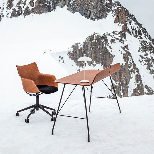 Scrivania da terra - EARL  - Kartell - contemporanea / in legno / curva