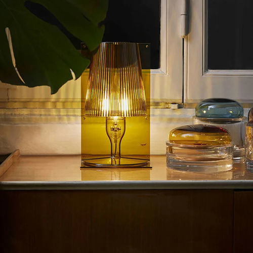 Lampada da comodino - TAKE - Kartell - in policarbonato / contemporanea / senza fili
