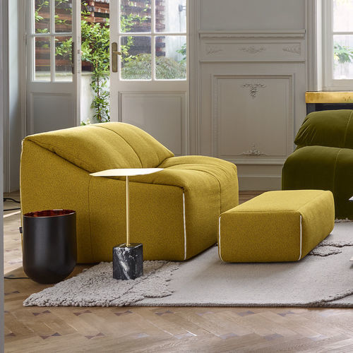 Poltrona contemporanea - PLUMY - Ligne Roset - in schiuma di poliuretano / in tessuto / imbottita